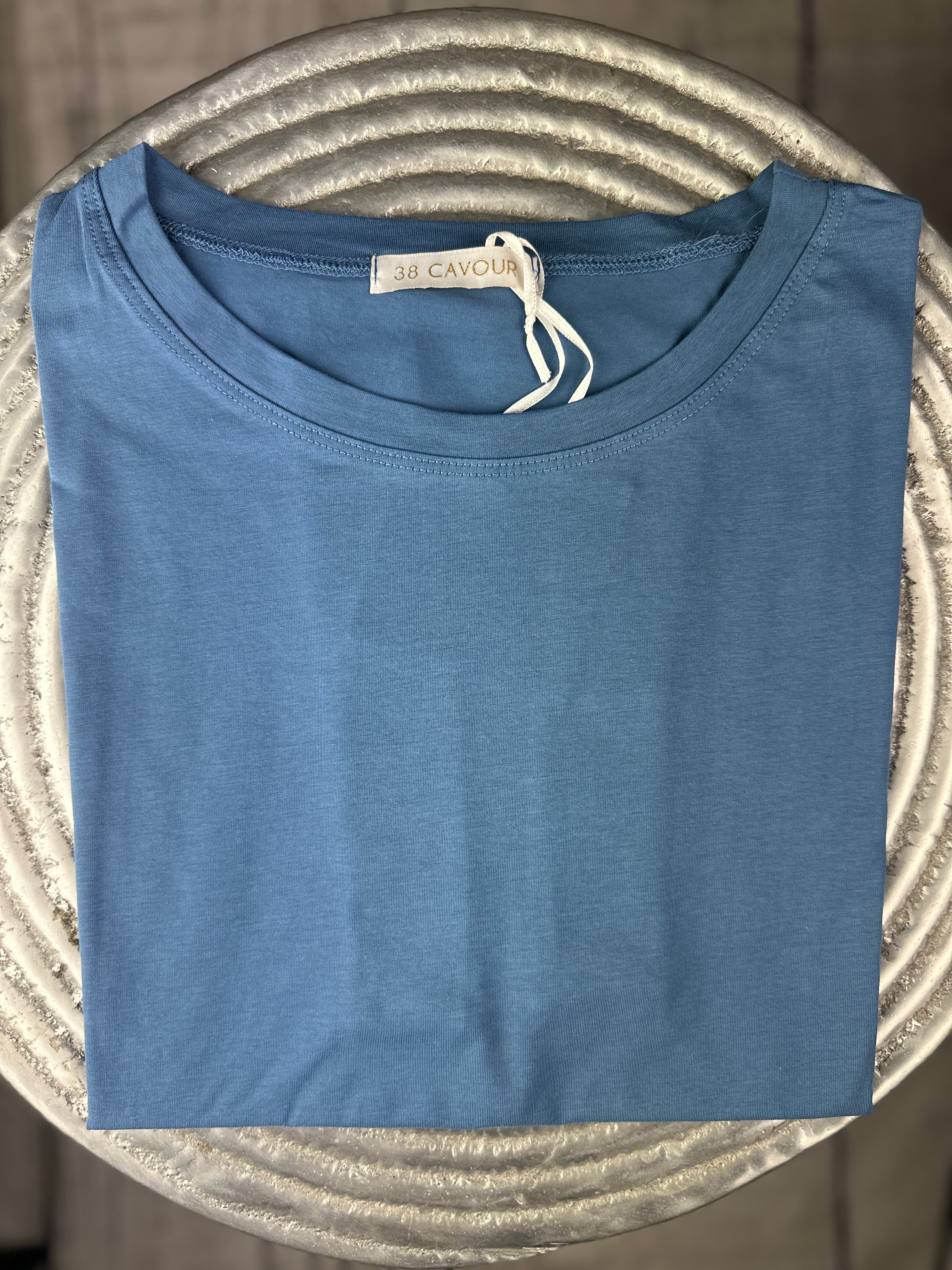 SIMPLE T SHIRT