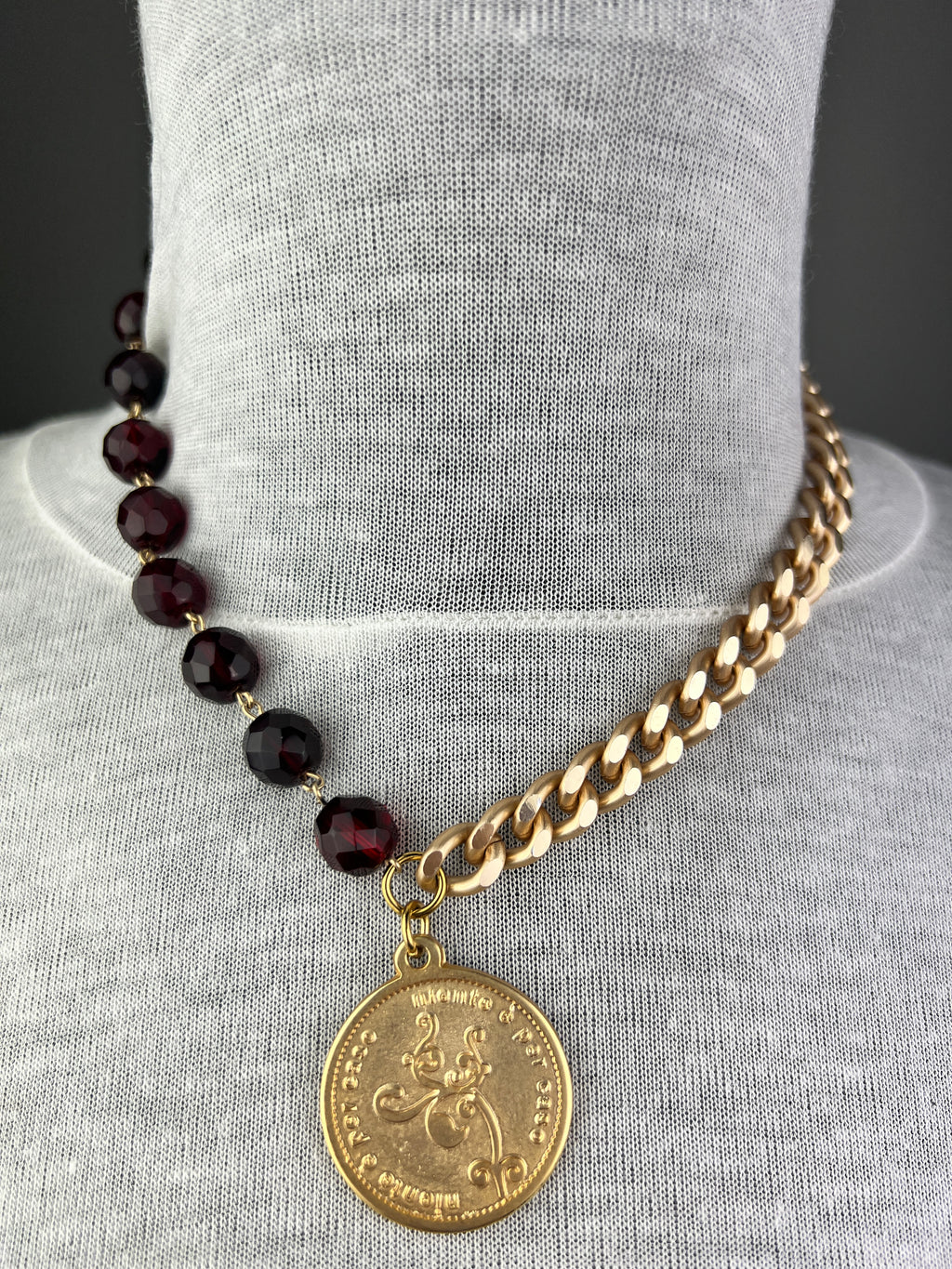 MOMI - COLLANA FRANCESCA CORTA MEDAGLIA