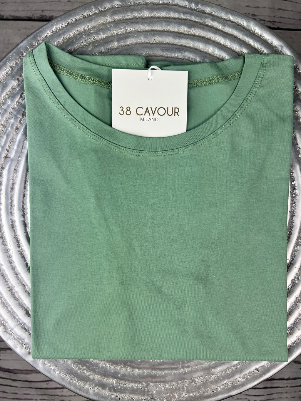 SIMPLE T SHIRT