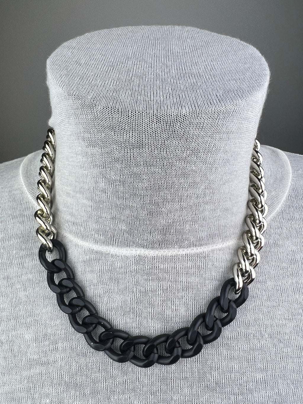 COLLANA GRUMA BLACK MOMI