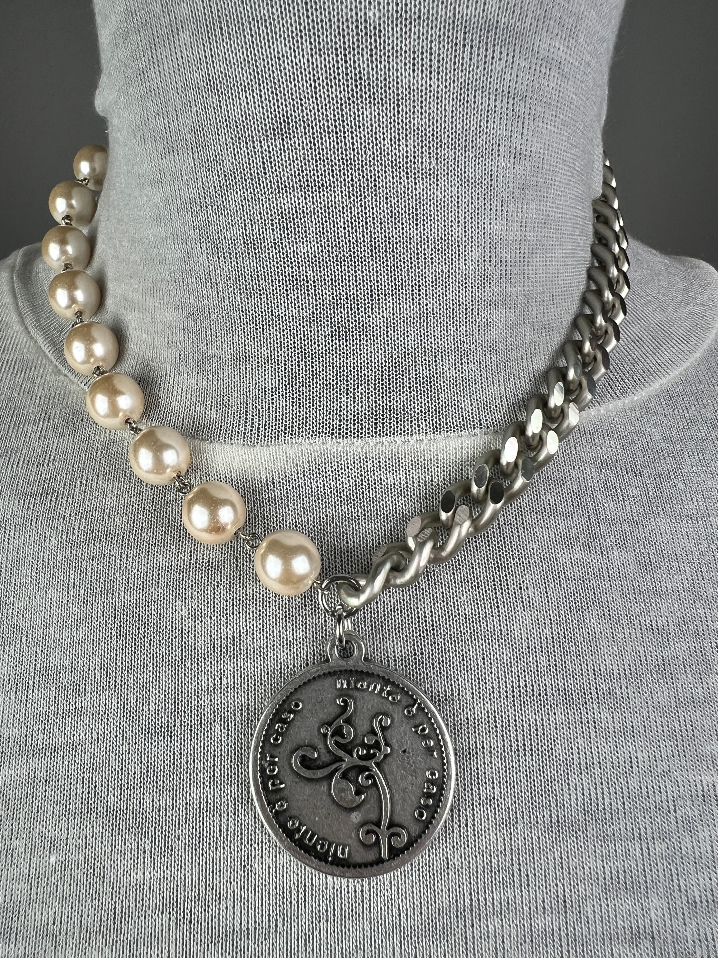 MOMI - COLLANA FRANCESCA CORTA MEDAGLIA
